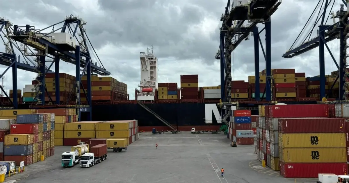 Balança comercial registra superávit de US$ 7,1 bilhões em julho; exportações crescem 10,5% no ano