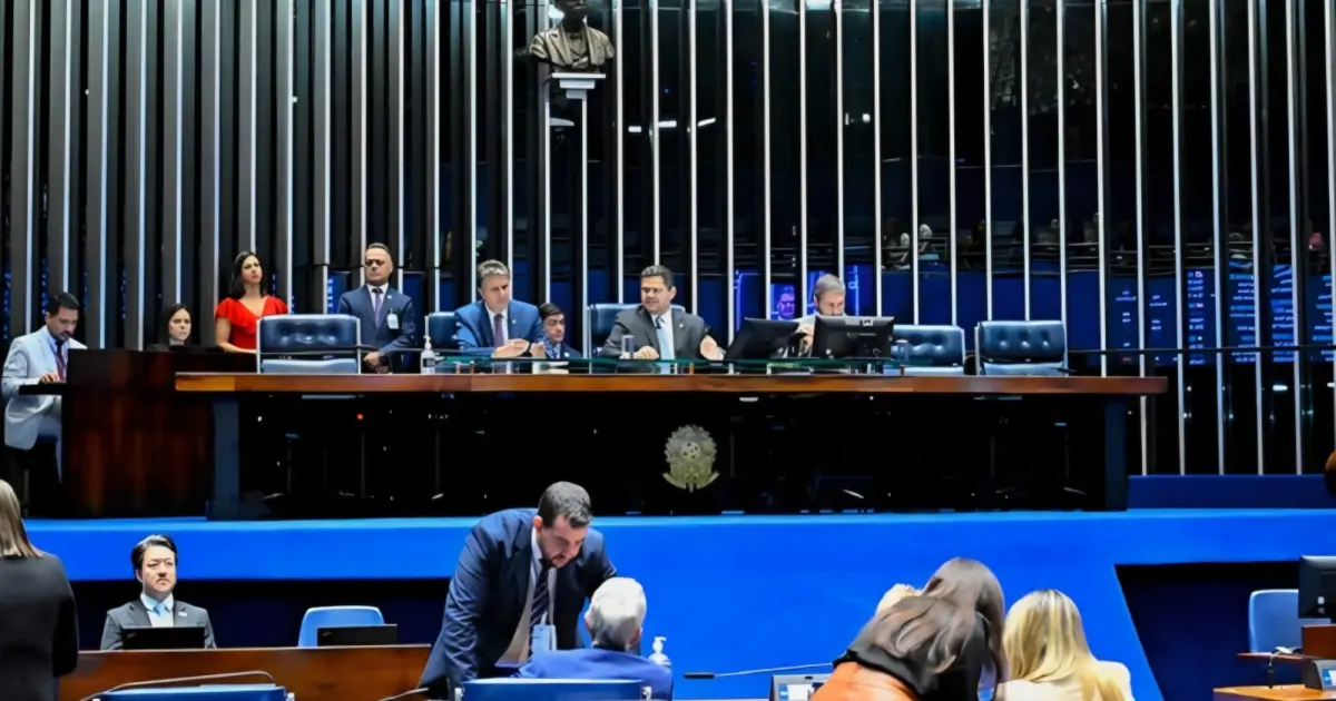Senado aprova medida provisória e após sanção presidencial, revogação da "taxa das blusinhas" passará a ser lei