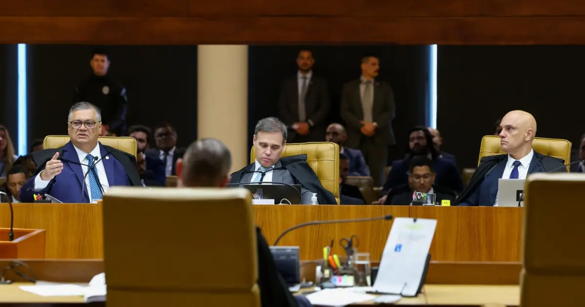 STF publica decisão após julgamento com placar de 4 a 3 para separar casos de Moraes e Mendonça