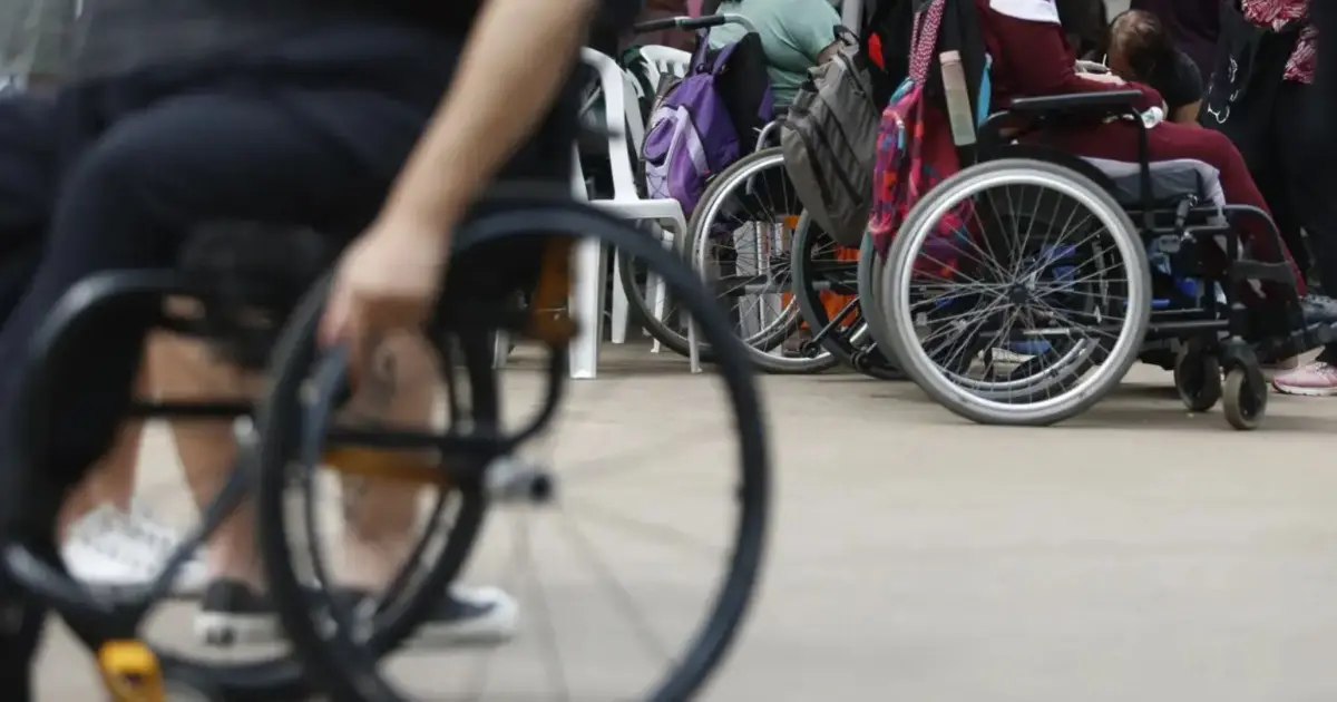 Menos de 30% das pessoas com deficiência trabalham no Brasil, e renda é menor