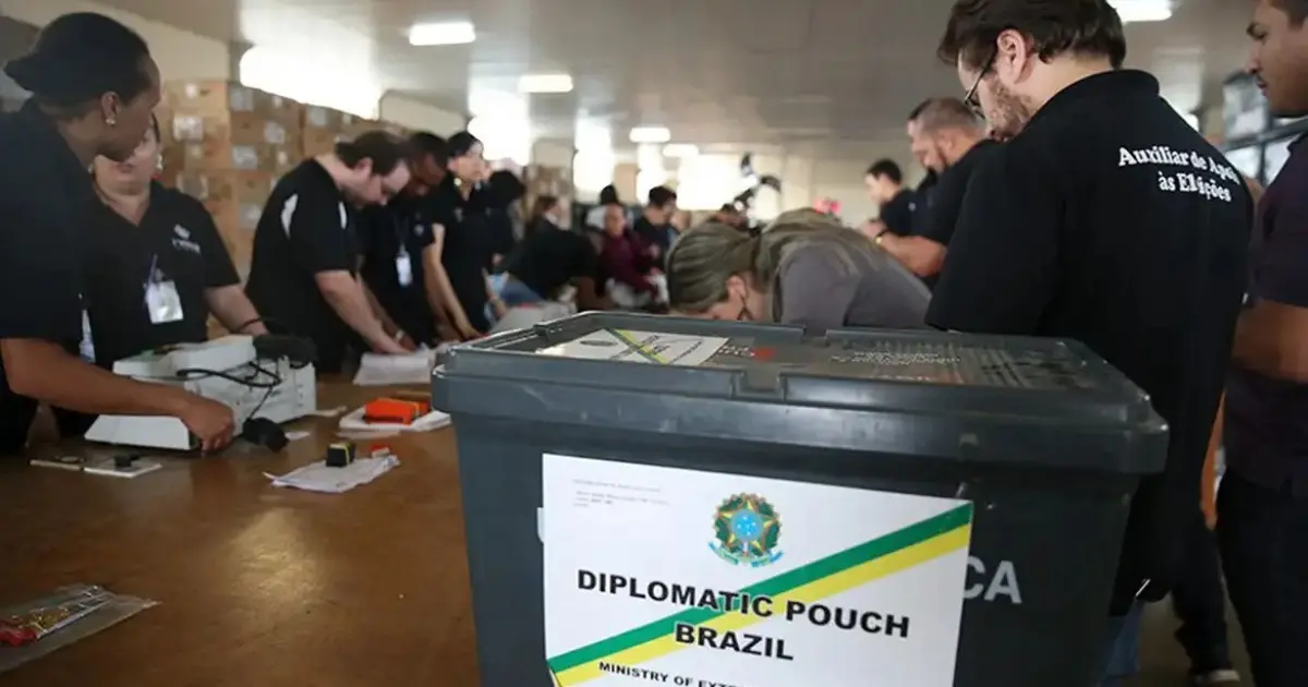 Quase 1 milhão de brasileiros no exterior poderão votar em 2026; veja países com mais eleitores
