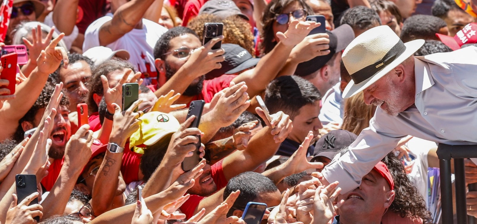 Atos pela reeleição de Lula somam 156 ações neste domingo em todo Brasil