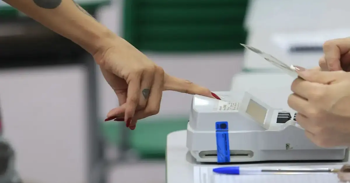 Abstenção cai no 2º turno e registra menor índice em 20 anos nas eleições de 2026