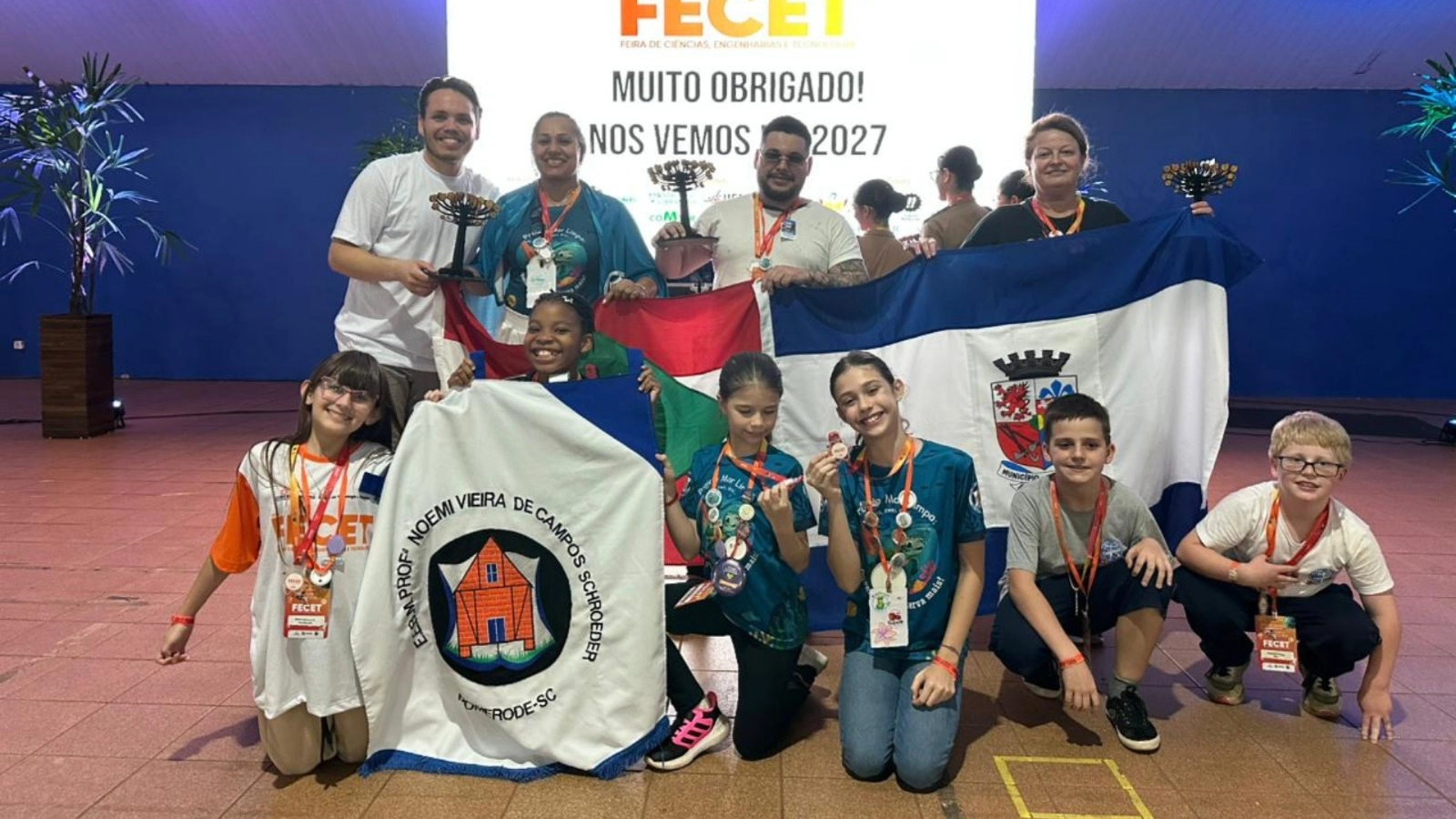 Alunos de Pomerode conquistam três primeiros lugares em feira científica no Paraná