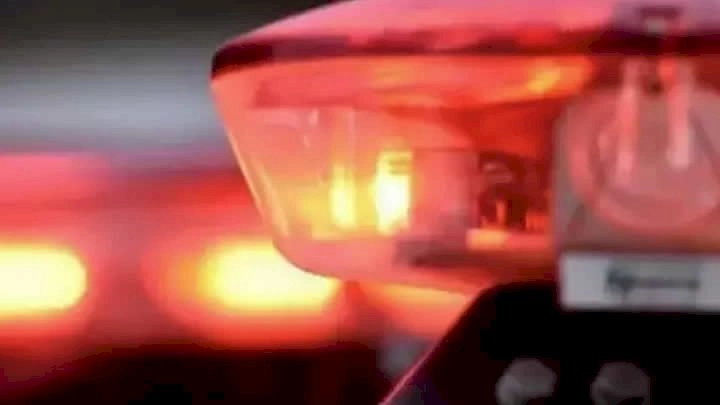 Polícia Militar recupera carro com registro de roubo no Bairro Tiroleses, em Timbó