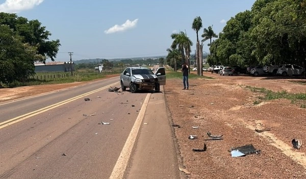 Colisão na MT-320 entre Siena e Ranger deixa danos materiais em Colíder