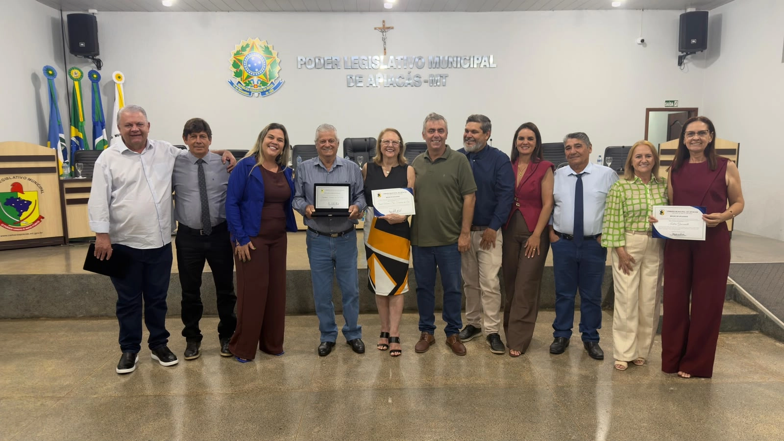 CÂMARA MUNICIPAL DE APIACÁS CONCEDE TÍTULO DE CIDADÃO APIACAENSE A MILTON E SALATHIEL