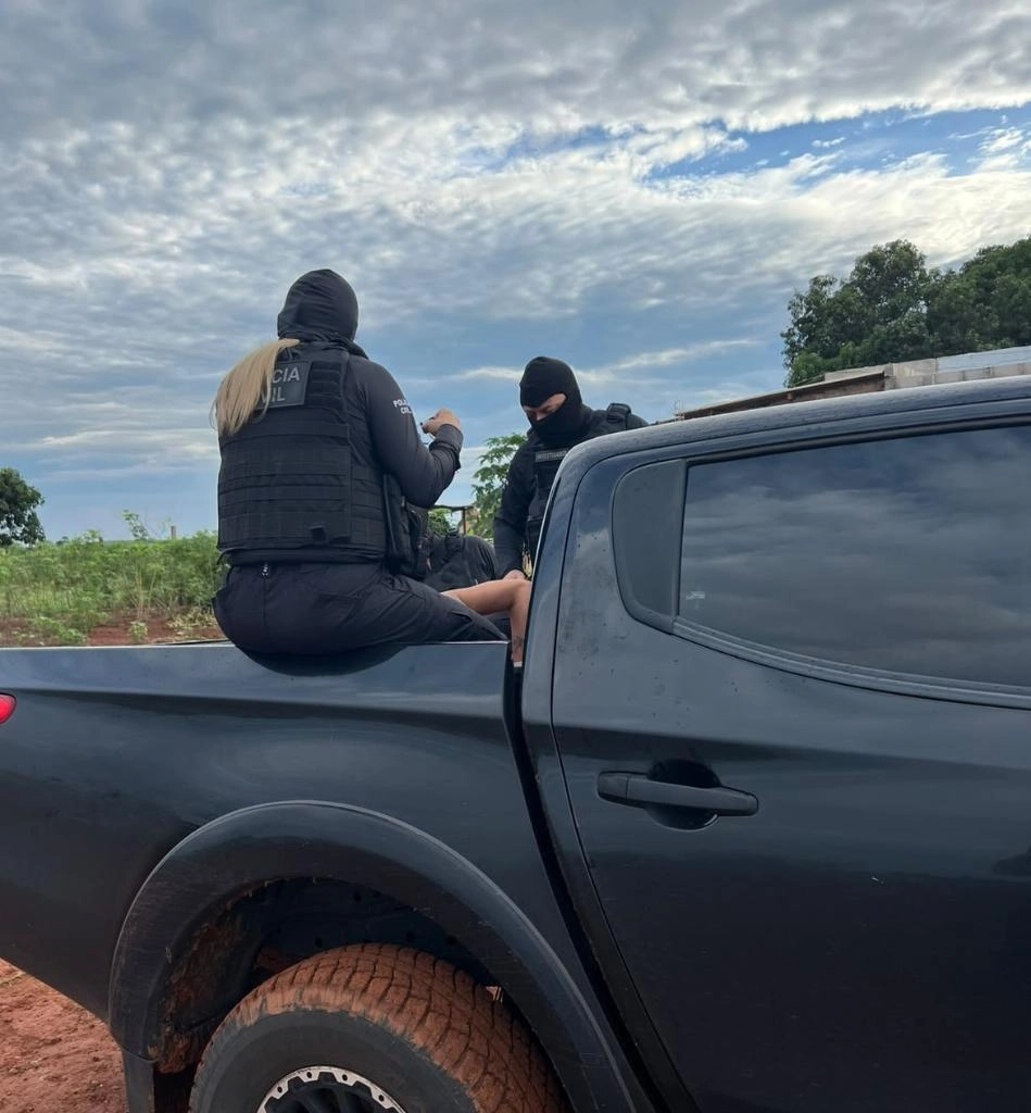 Polícia Civil deflagra operação contra facção criminosa com atuação em três municípios de MT