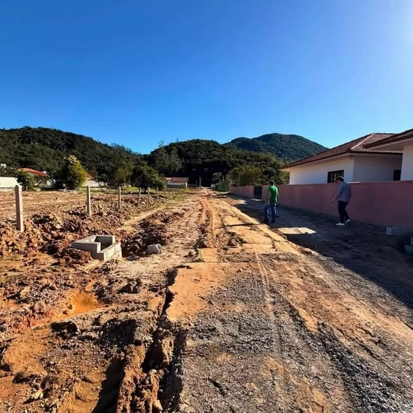 Prefeitura vistoria obras em diferentes comunidades