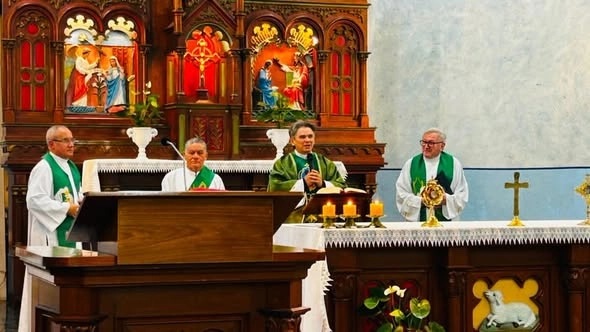 Grande público prestigia passagem do Padre Fábio Vieira por Nova Trento