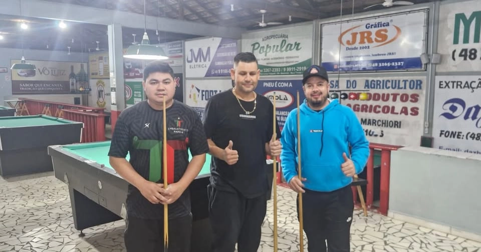 Tradicional torneio de sinuca reúne participantes em Nova Trento