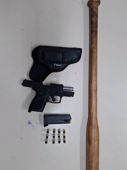 Polícia Militar prende homem por porte ilegal de arma de fogo em São João Batista
