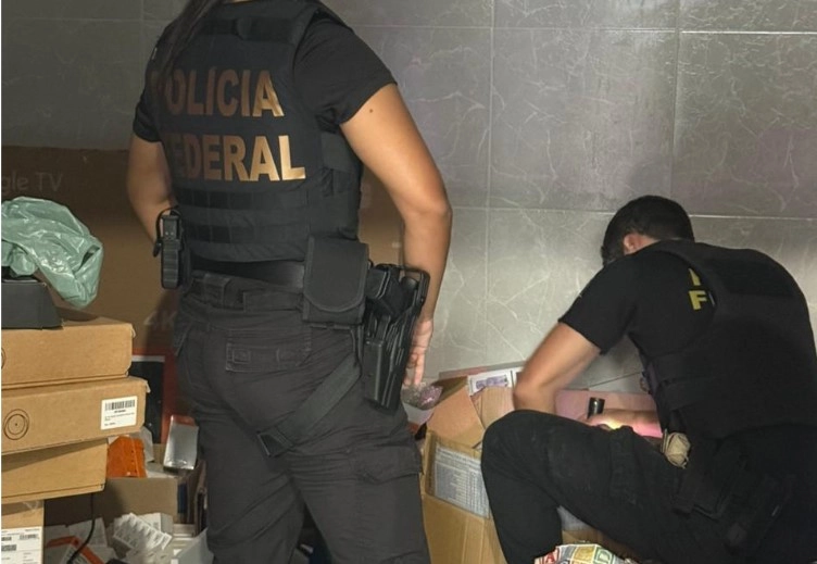PF combate esquema de desvio de cartões bancários