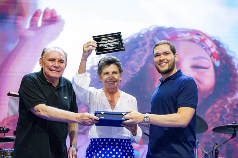 Roseana Sarney é homenageada por sua contribuição à assistência aos servidores públicos do Maranhão