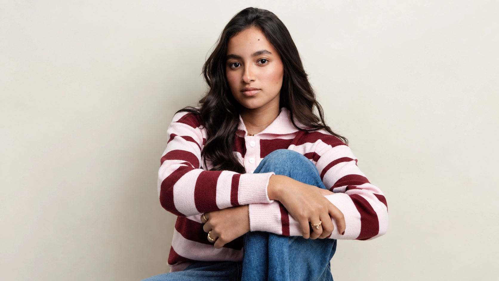 Com uma batida musical envolvente e dançante, a jovem Nicole Gomes lança a canção “Acalma a Tempestade”