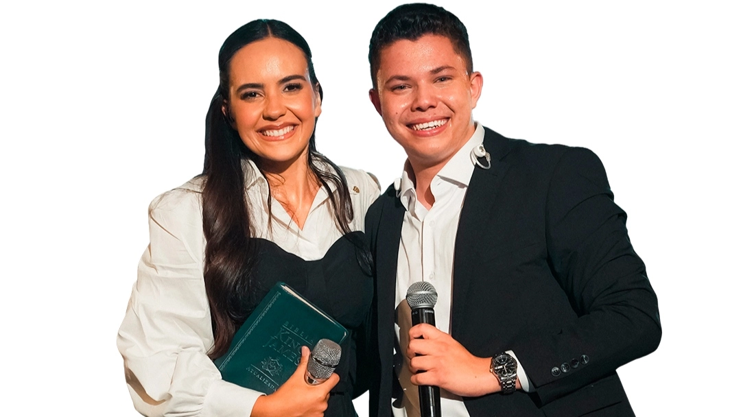 Carol Tauber e Samuel Tayrone se encontram na inédita "Chegou A Nossa Vez"