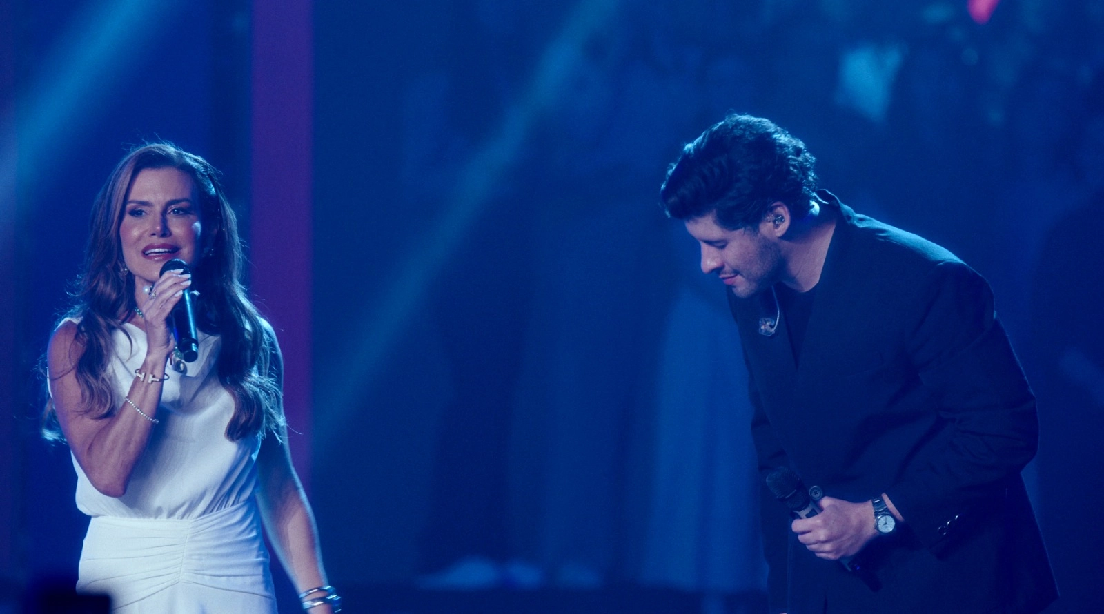 Marcos Freire e Camila Vieira unem música e palavra em “Não Vou Duvidar” (Ao Vivo)