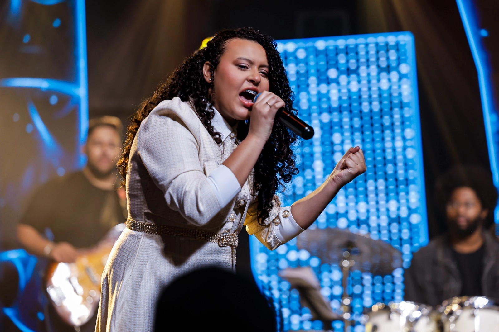 Ingrid Vitória grava projeto pela Todah Experience e lança o single "Varão de Guerra Chegou"