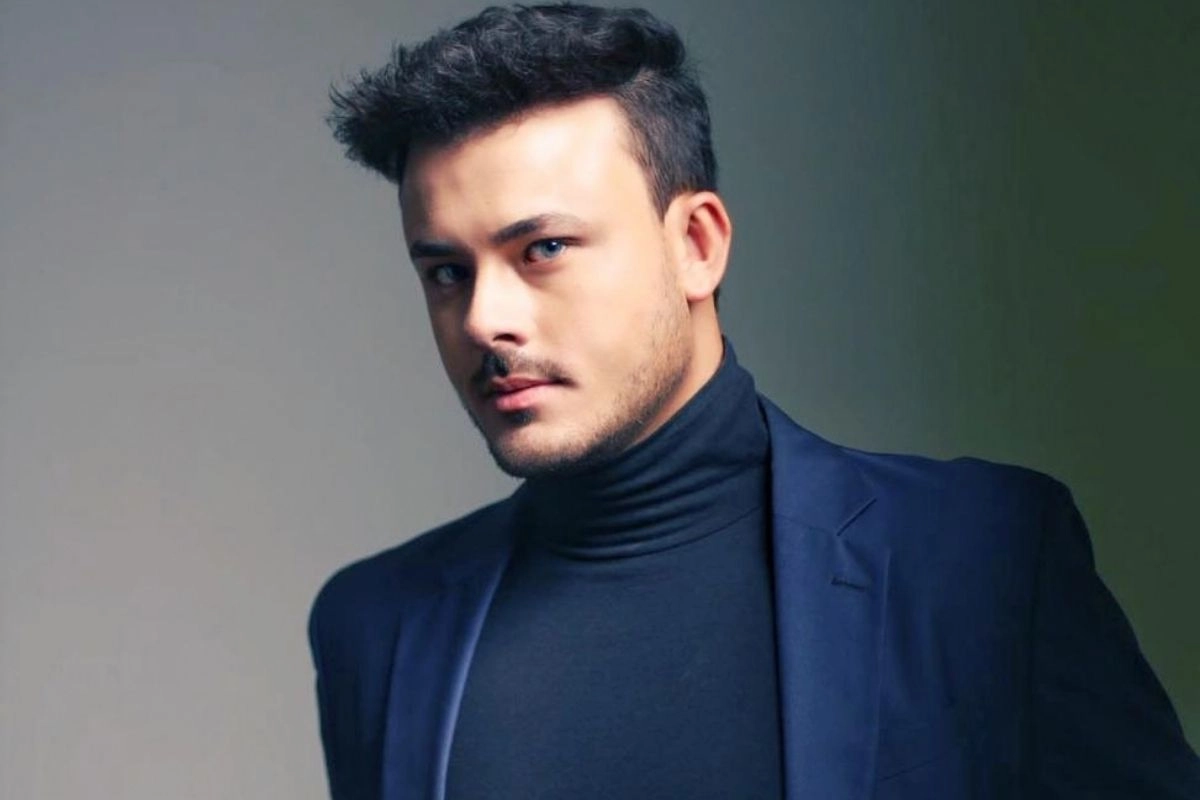 Victor Hoffmann resgata um hino de gerações e lança “Glória, Glória, Aleluia”