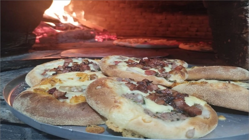 A Leno Mallagueta Pizzas e Esfihas, em parceria com a Rádio Broto News, vai sortear um combo completo de esfihas