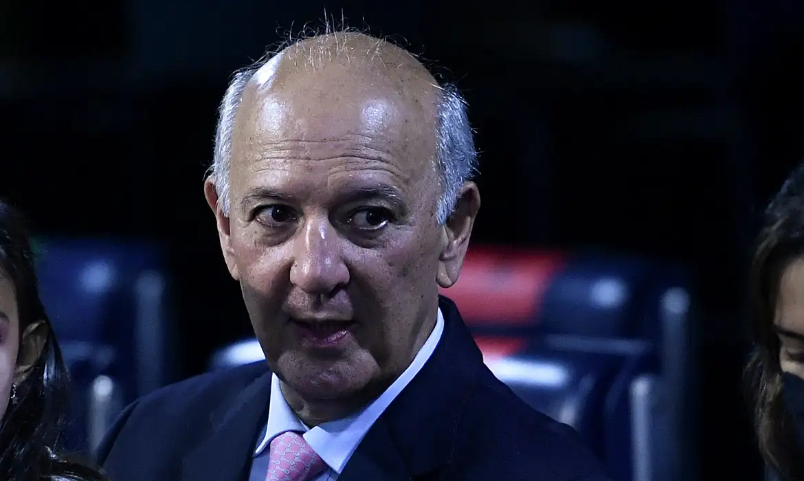 TSE barra candidatura de Arruda para o governo do DF