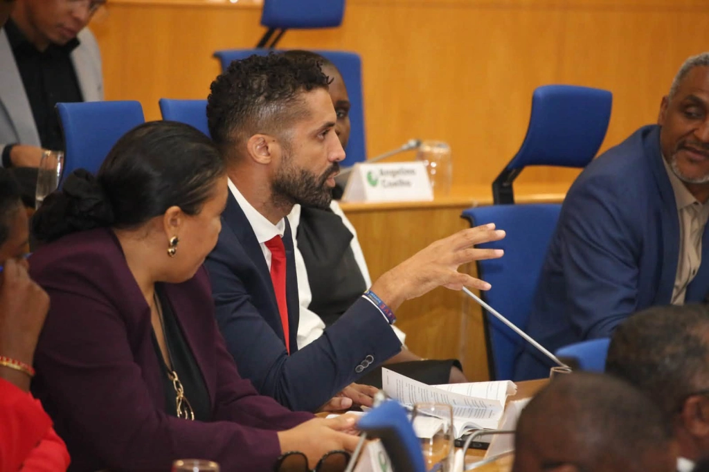 MpD defende avanços, PAICV alerta para pendências e UCID exige soluções imediatas