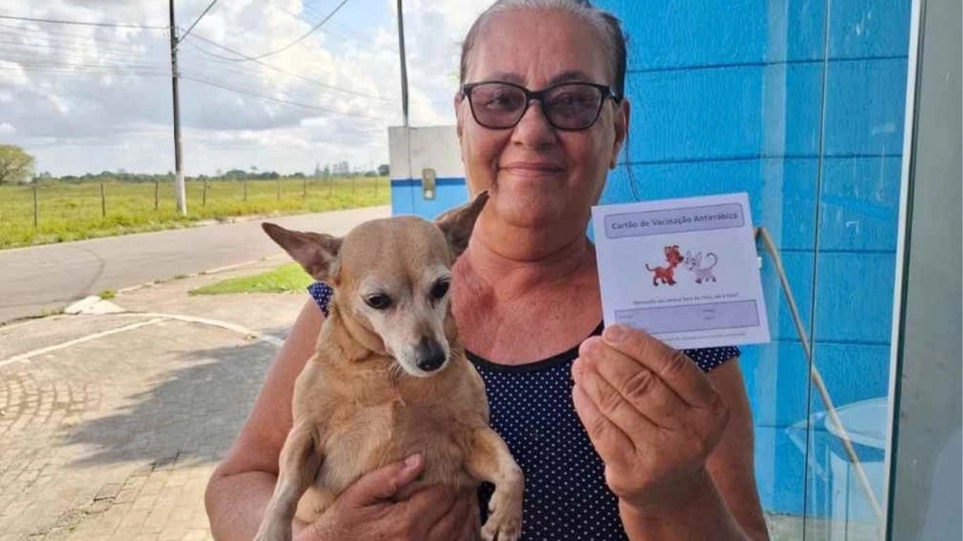 Prefeitura de Eunápolis supera marca de 14,2 mil animais vacinados contra a raiva