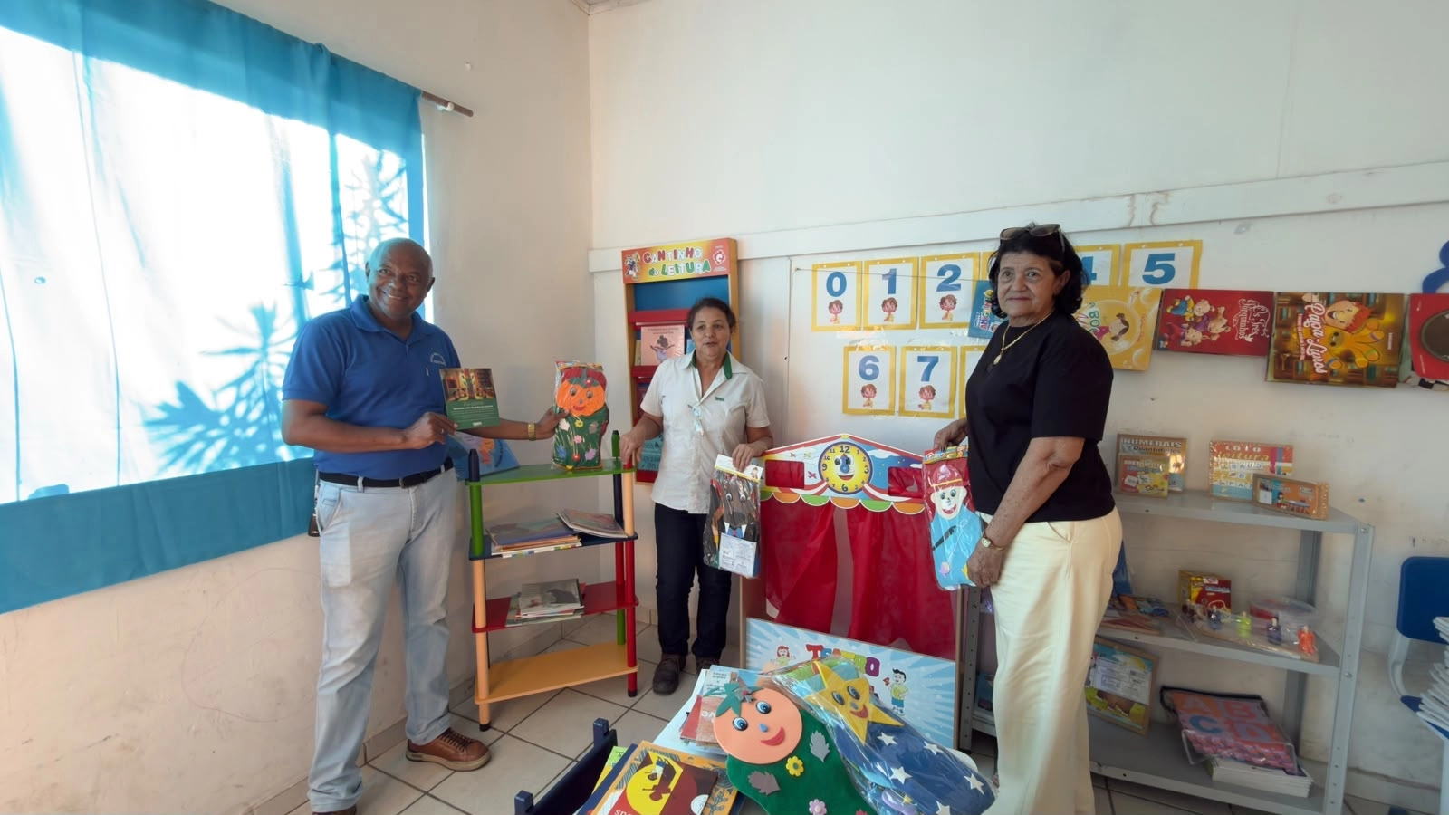 Educação de Eunápolis ganha reforço com novos kits de brinquedoteca nas escolas municipais