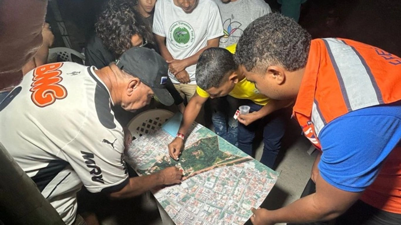 Prefeitura de Eunápolis realiza escutas comunitárias para elaboração do Plano Municipal de Redução de Riscos