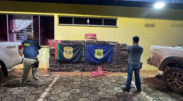 PRF e Polícia Civil apreendem 1,45 tonelada de maconha no Oeste de SC