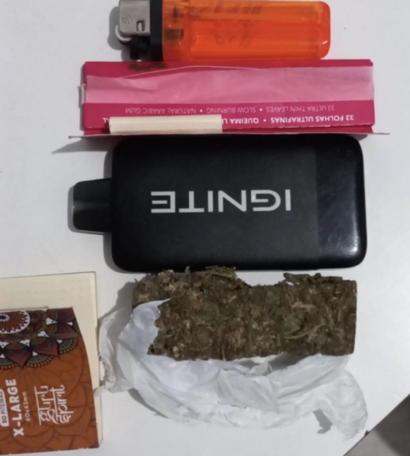 Adolescente de 16 anos é flagrado com maconha e cigarro eletrônico em São José do Cedro