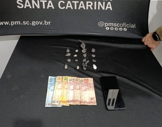 Adolescente de 16 anos é apreendido por tráfico de drogas em São Miguel do Oeste