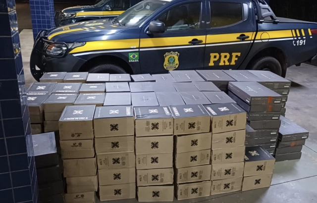Ação conjunta entre Exército e PRF apreende 1,2 mil garrafas de vinho em Guaraciaba