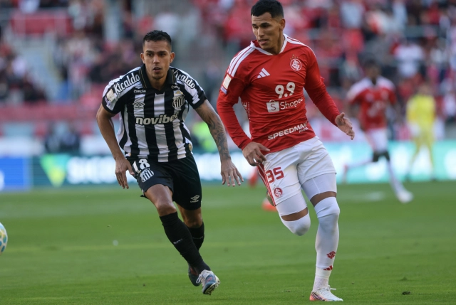 Risco de rebaixamento do Inter sobe para 73% após derrota para o Santos