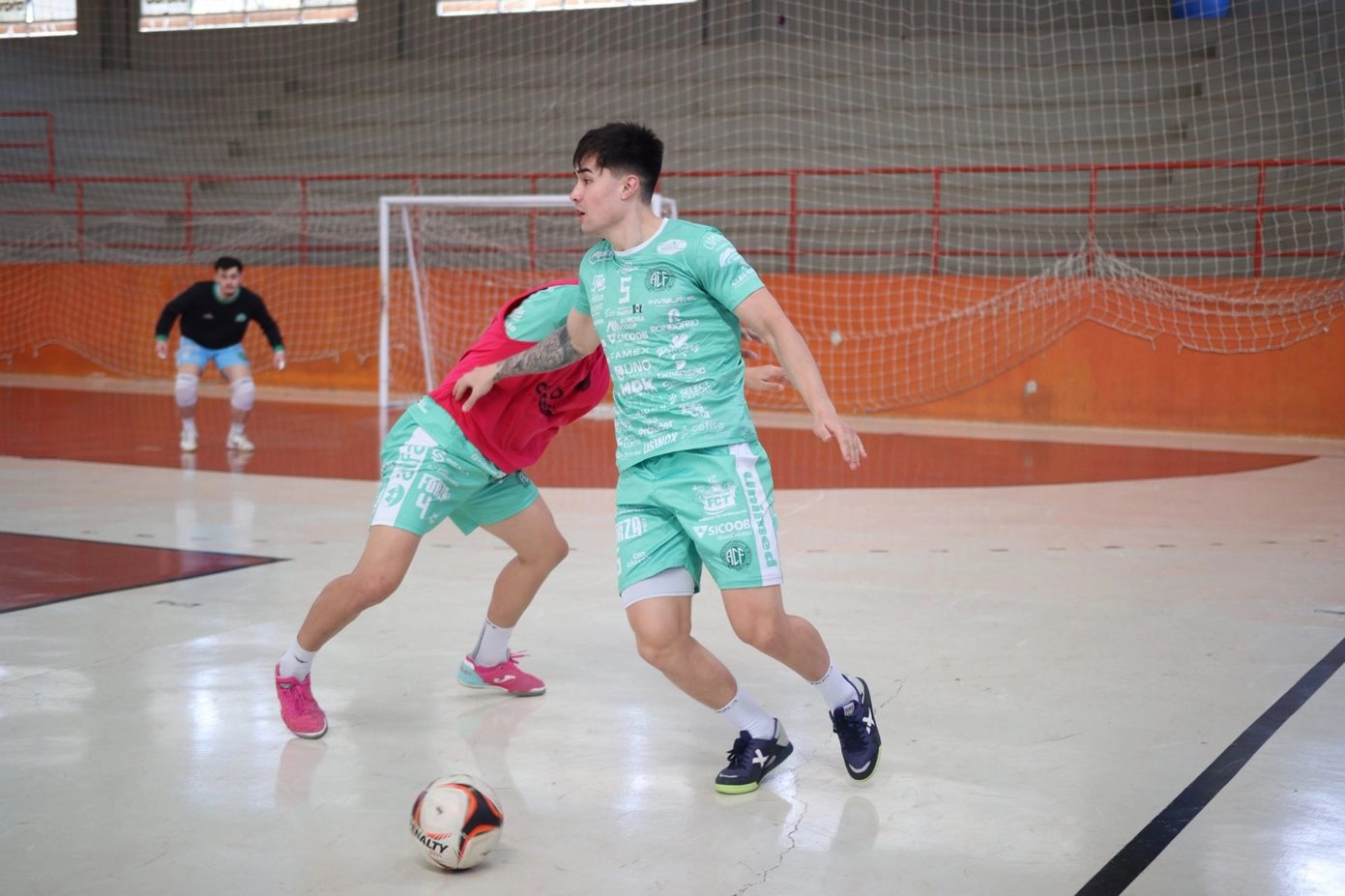 Chape Futsal estreia nos JASC e busca vaga para etapa estadual