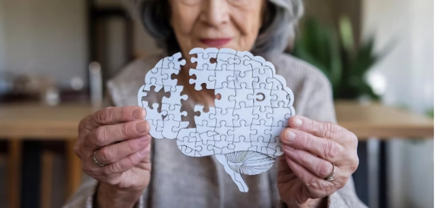 Mês de conscientização da Doença de Alzheimer reforça importância de romper estereótipos
