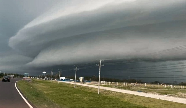 Ciclone extratropical coloca Sul do Brasil em alerta para temporais e ventos acima de 100 km/h