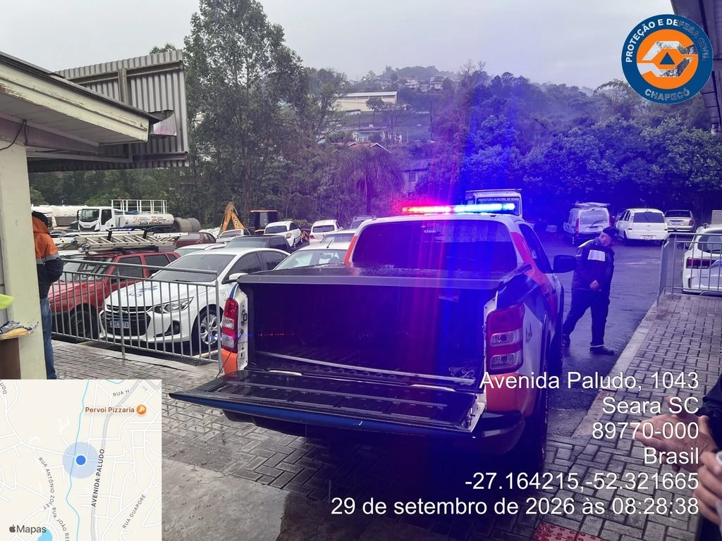 Chapecó envia equipe e lonas para auxiliar Seara após temporal