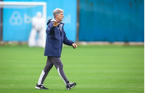 Grêmio terá outubro decisivo contra o Z-4 e enfrenta quatro adversários diretos na luta contra a queda