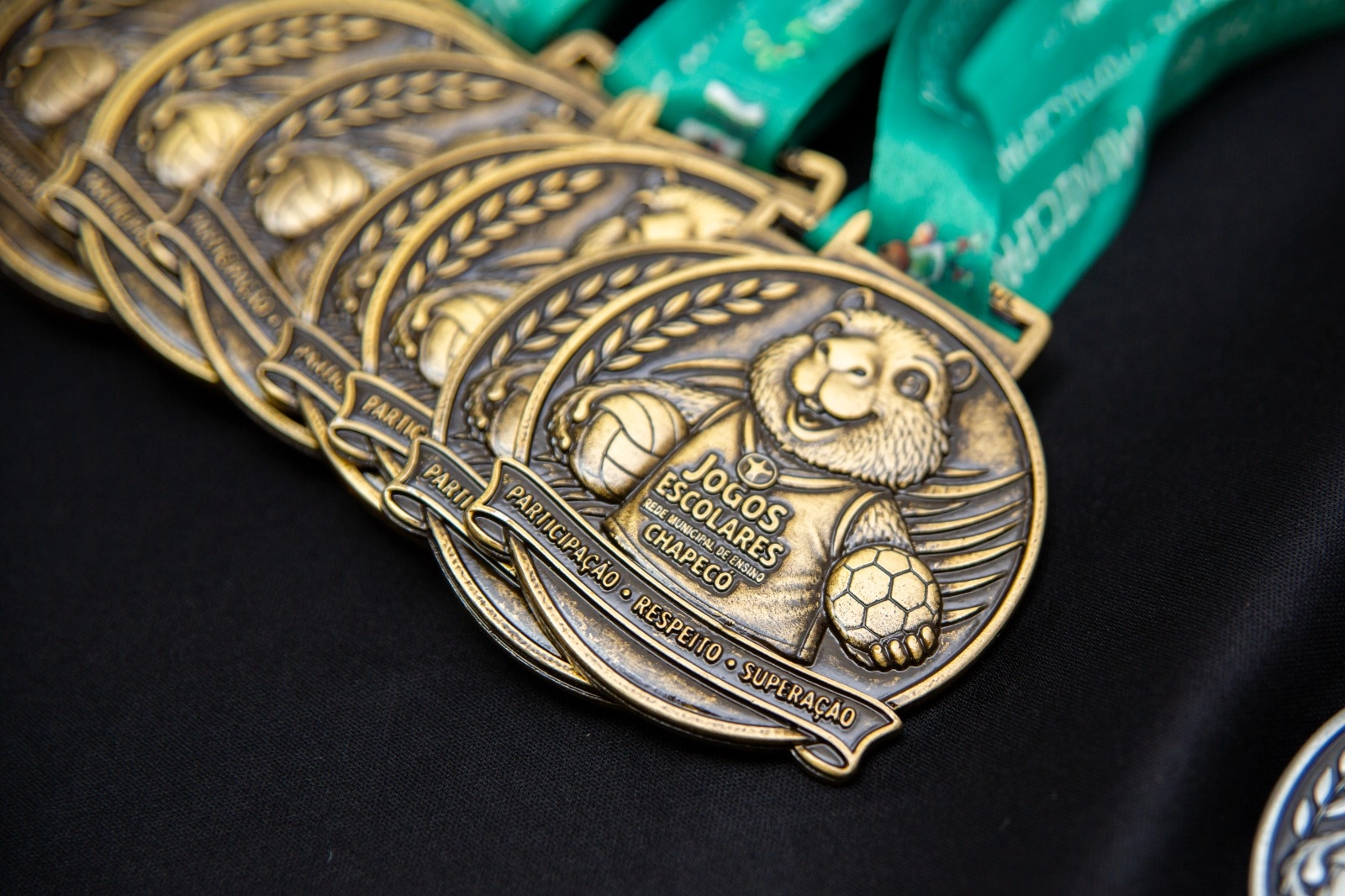 Cerca de 85 estudantes recebem medalhas nos Jogos Escolares de Chapecó