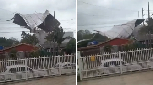 Vendaval com rajada acima de 100 km/h arranca telhado e causa estragos em Chapecó