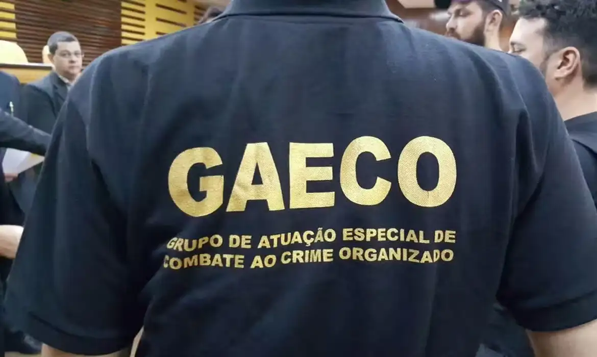 MP do Rio denuncia 20 pessoas por envolvimento com milícia e facção