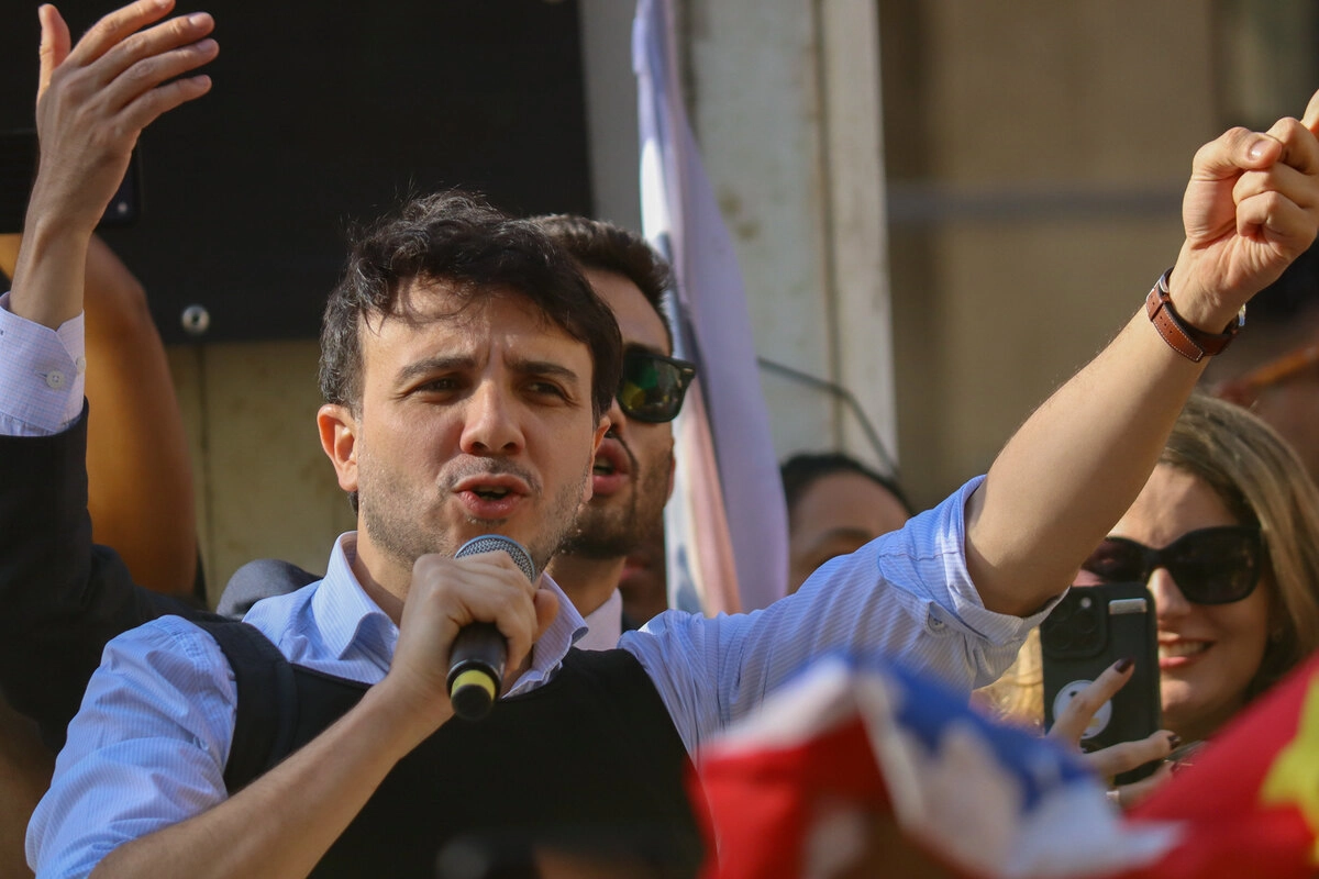 CONTRA O POVO?,  Renan Santos entra com ação no TSE contra reajuste no BOLSA FAMÍLIA concedido por LULA