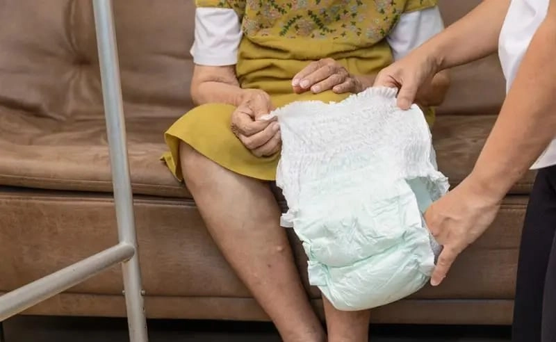 Envelhecimento da população reforça necessidade de romper o tabu da incontinência urinária
