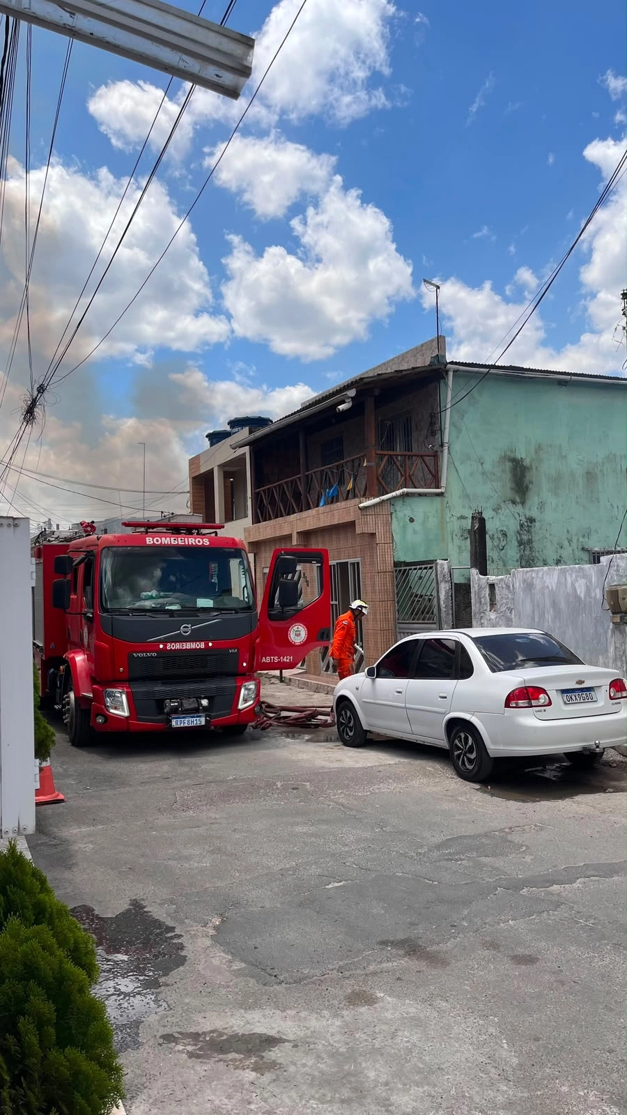 Candeias: Defesa Civil alerta para aumento de focos de incêndio durante período de estiagem e orienta população sobre medidas de prevenção