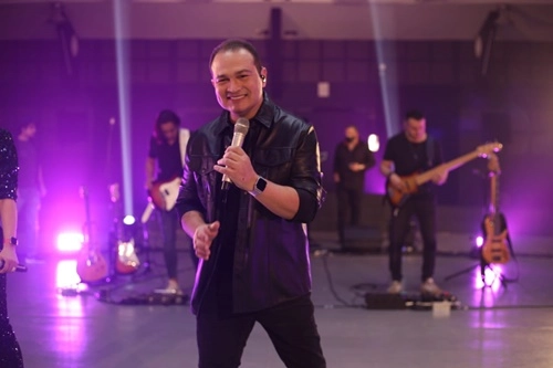"POLÍTICA DO ÓDIO NO MEIO GOSPEL " Cantor gospel Davi Sacer reage á vitória de Lula :''Espero que piore"