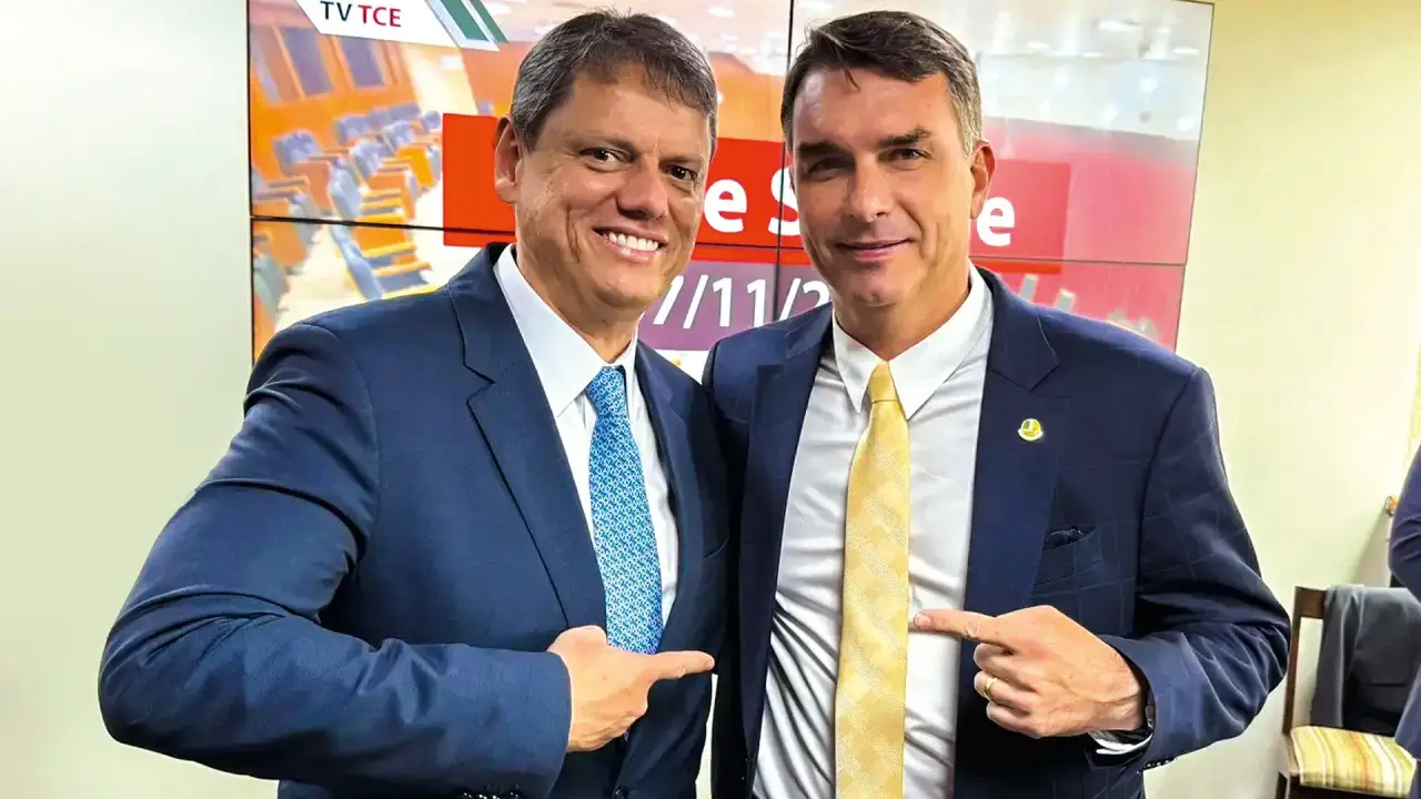 TARCÍSIO RECONHECE VITÓRIA DE LULA, MAS CRITICA ELEIÇÃO E DEFENDE OPOSIÇÃO VIGILANTE