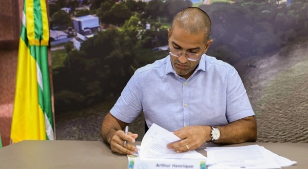 Licitação de R$ 23,7 milhões da gestão Arthur na prefeitura de Boa Vista vira alvo do MPRR