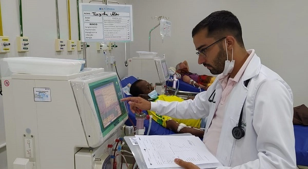 ASSISTÊNCIA GARANTIDA: Sesau garante continuidade da hemodiálise para pacientes renais