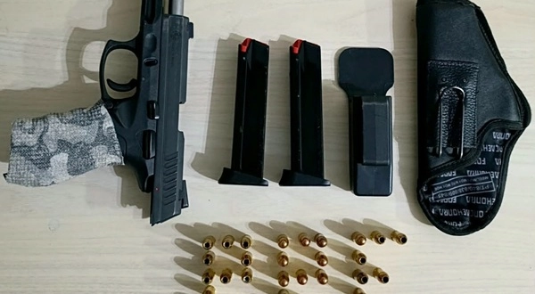 PRF apreende pistola e 33 munições durante fiscalização na BR-432, em Cantá